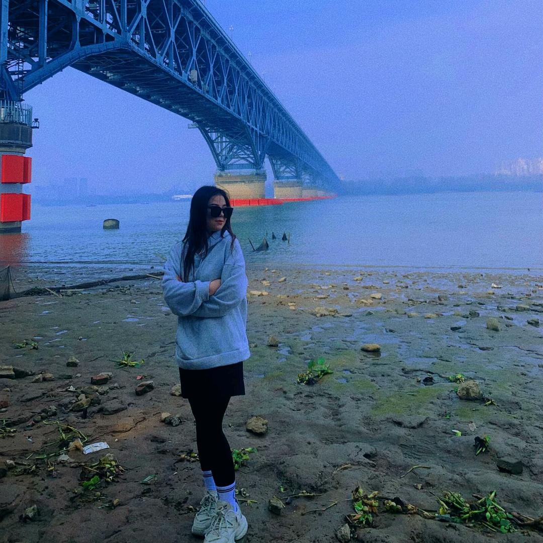 𝐐iman~