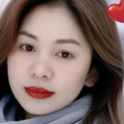 《何何美美》🍎