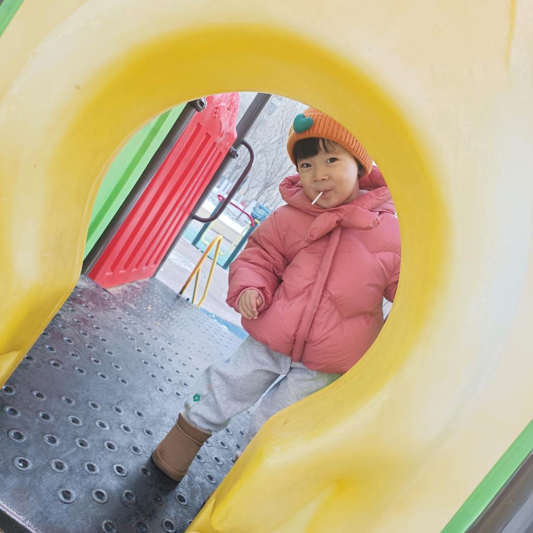 李伟℡外墙涂料真石漆厂家