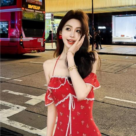 余潇潇高级感穿搭