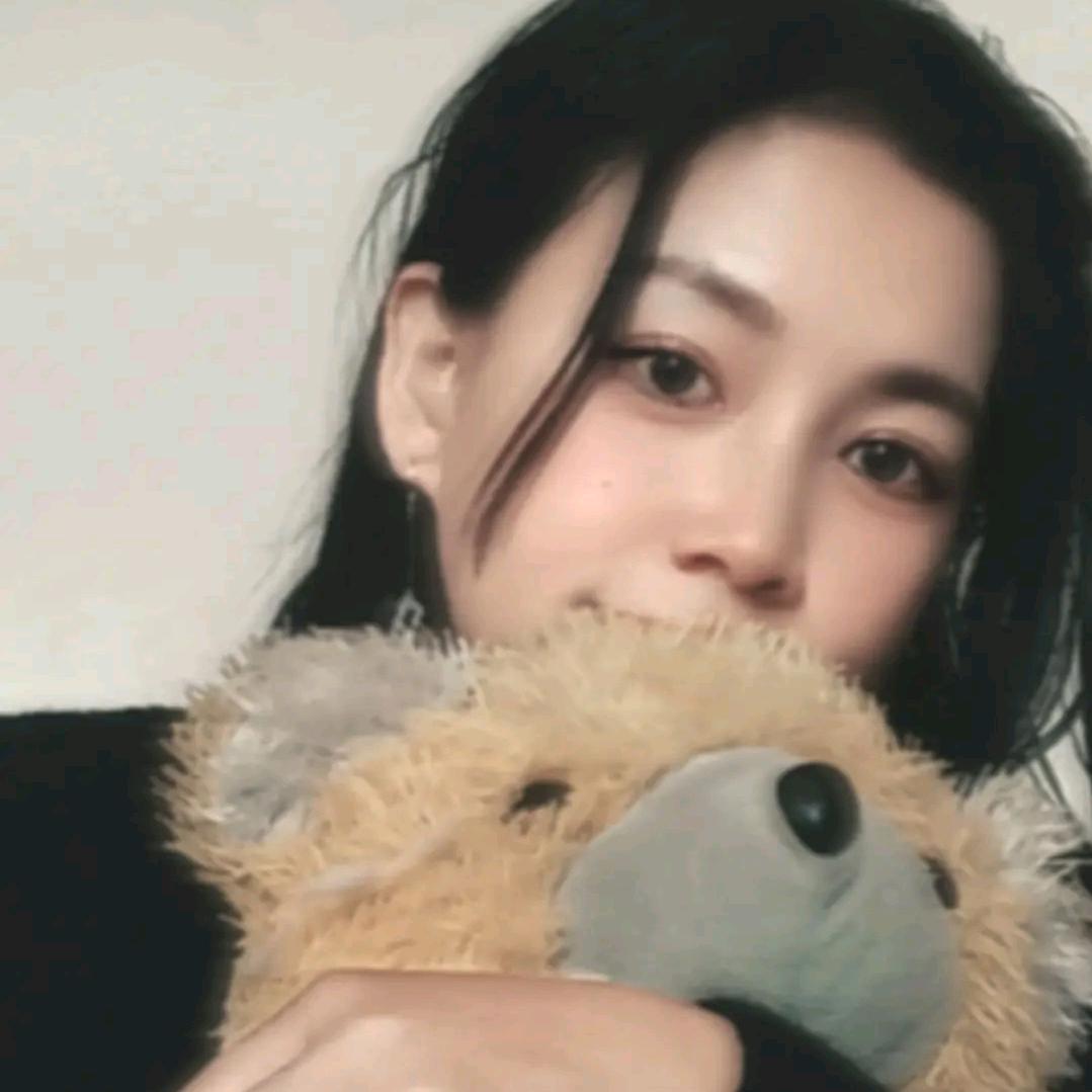 🌸ကားမိုင်းသူ🌸丽丽