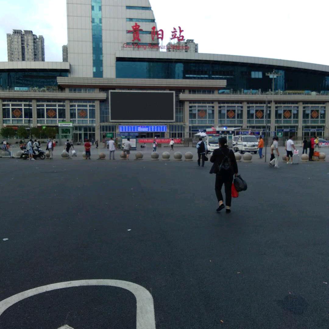 春满人间