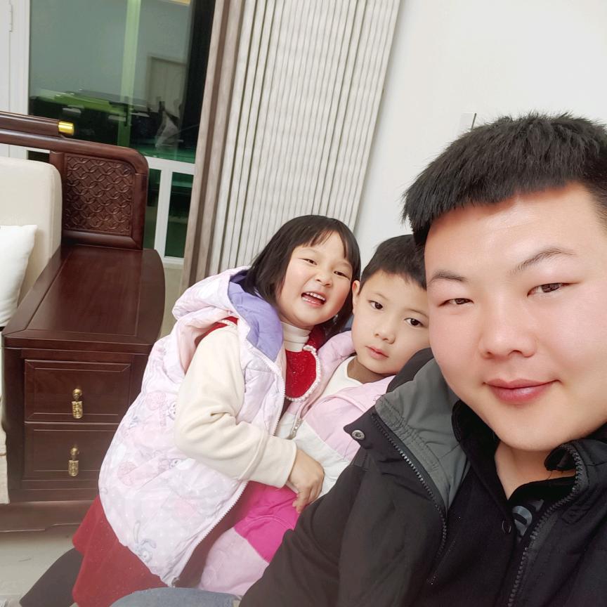 @卖蔬菜的小尚