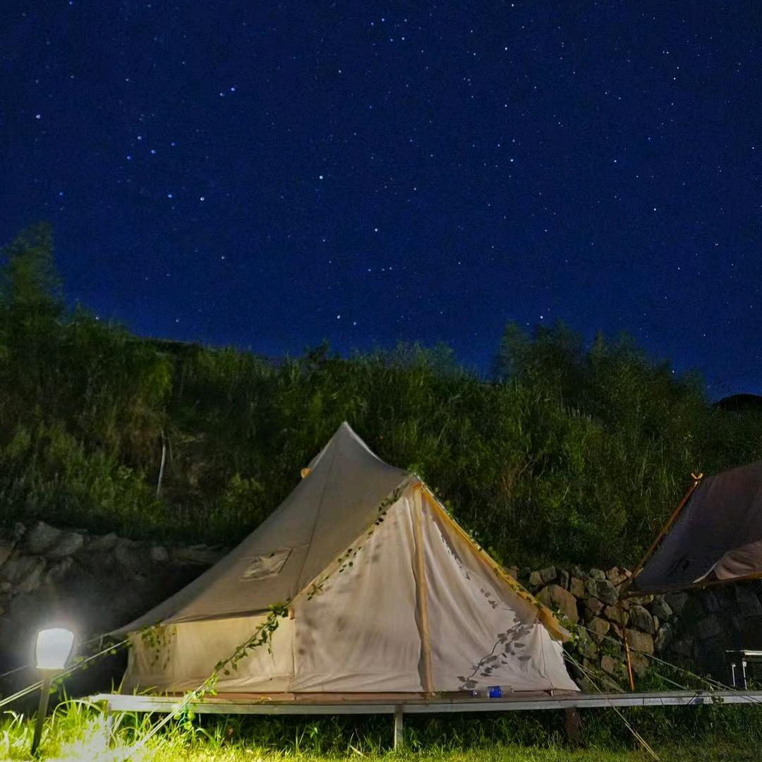 草山岗星空之城