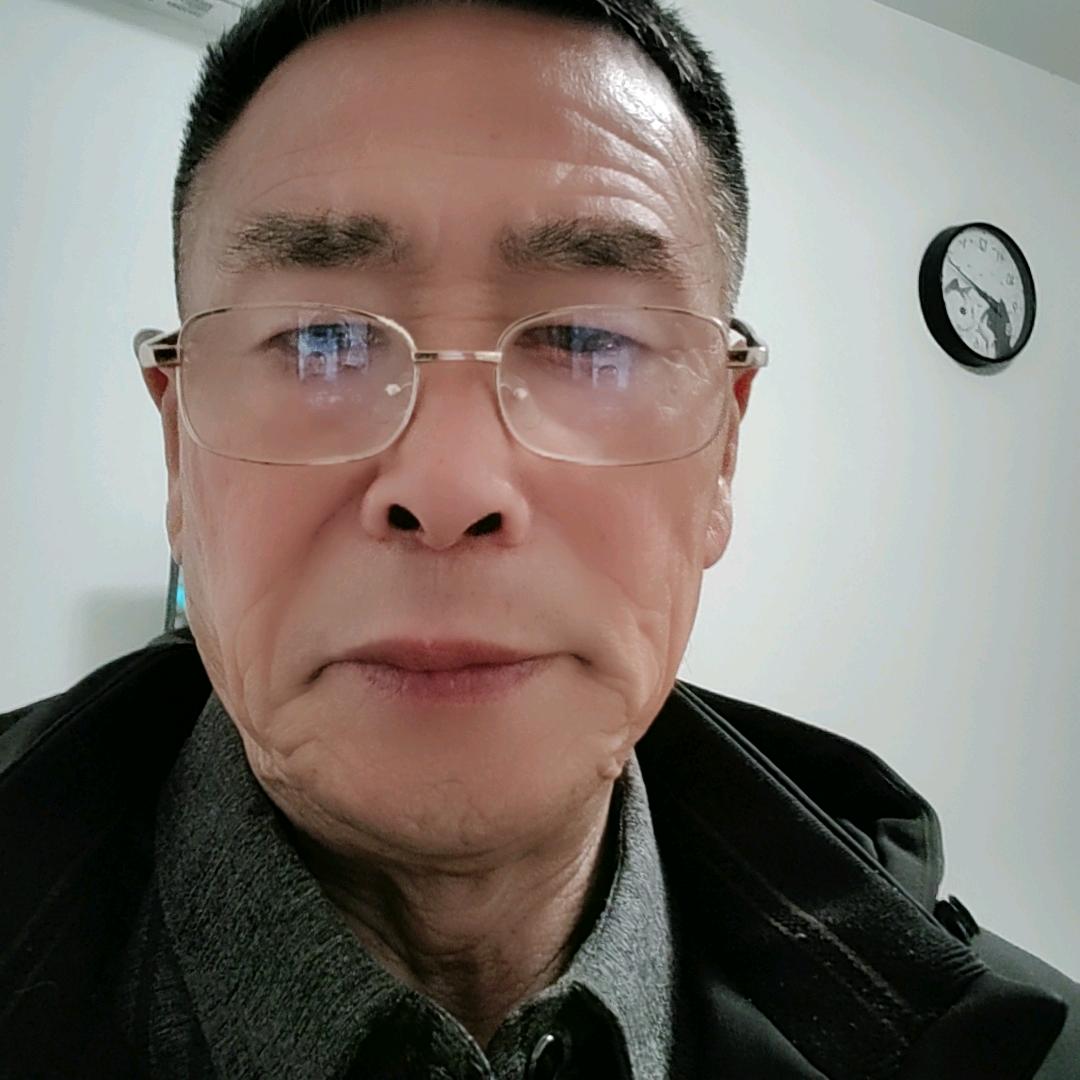 李依昌