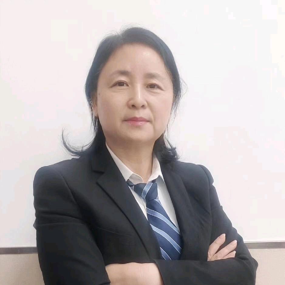 杨忆红
