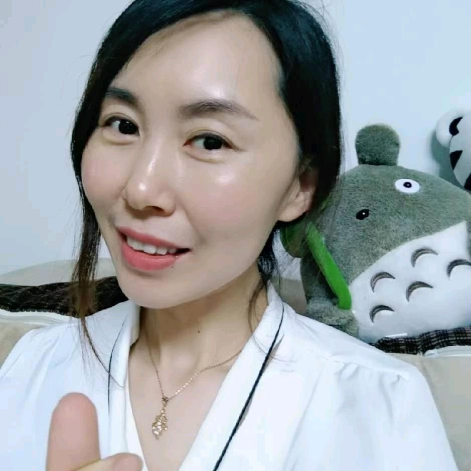 小曾姐（晚6点40开播号在主页）