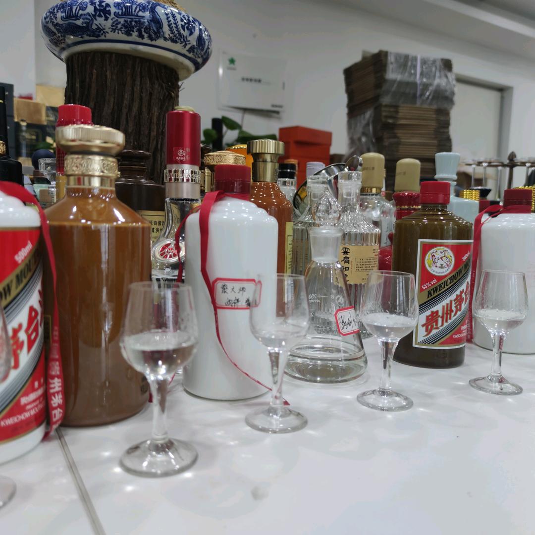黎波品酒