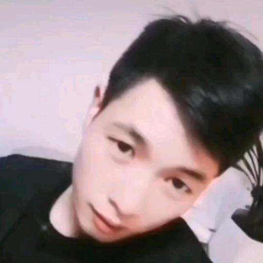 吳同学吖