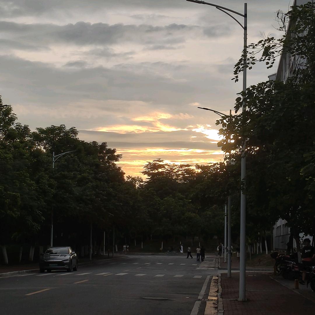 多喝热水~