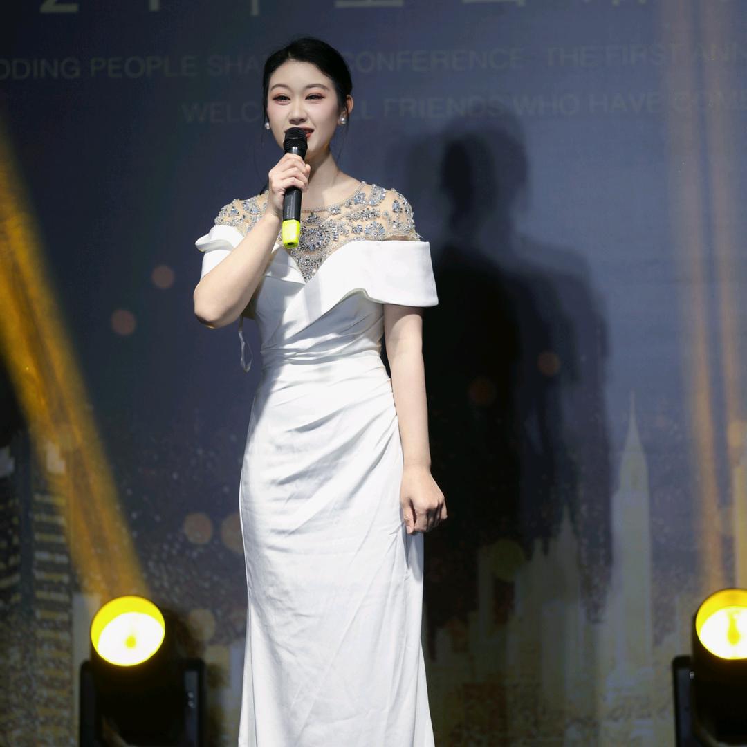 囍嫁.婚庆鲜花.主持摄影（文峰店）