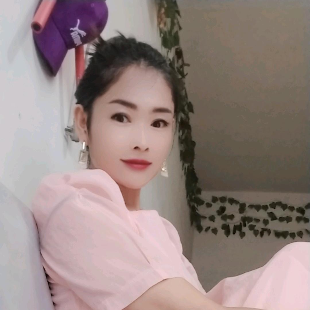 鸭寨夫人梅一笑