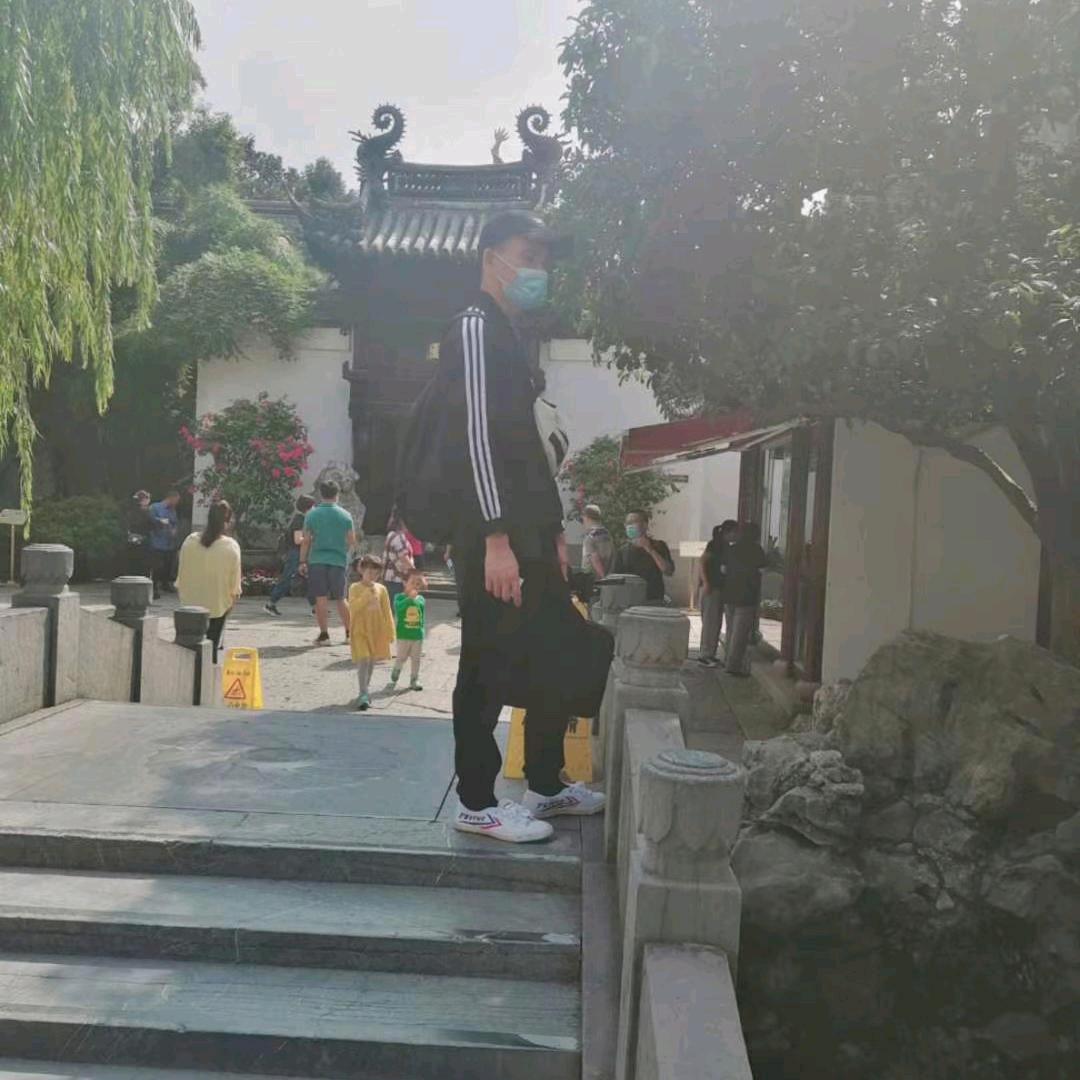 努力中的小陈