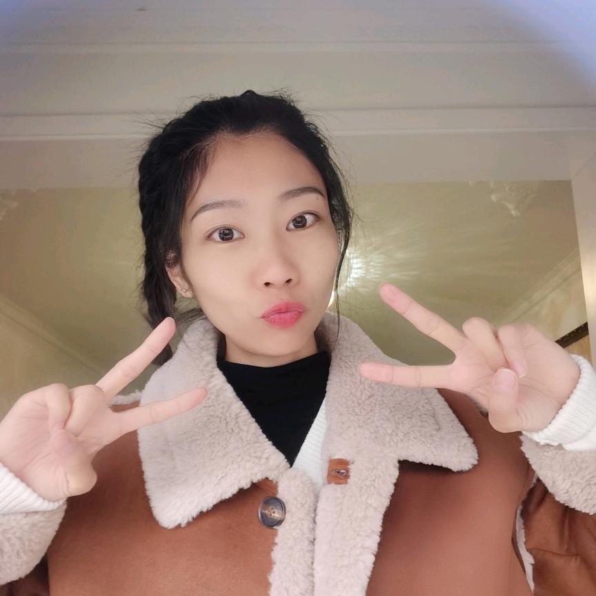 修农村自建房的小花