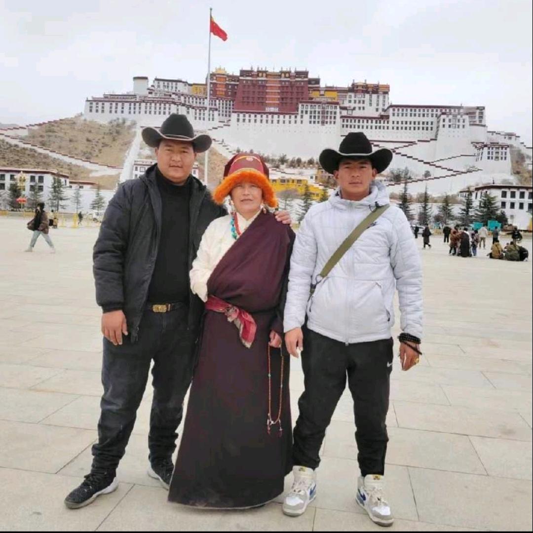 有¹点小糕冷⁰