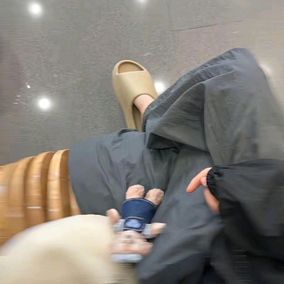 。YO