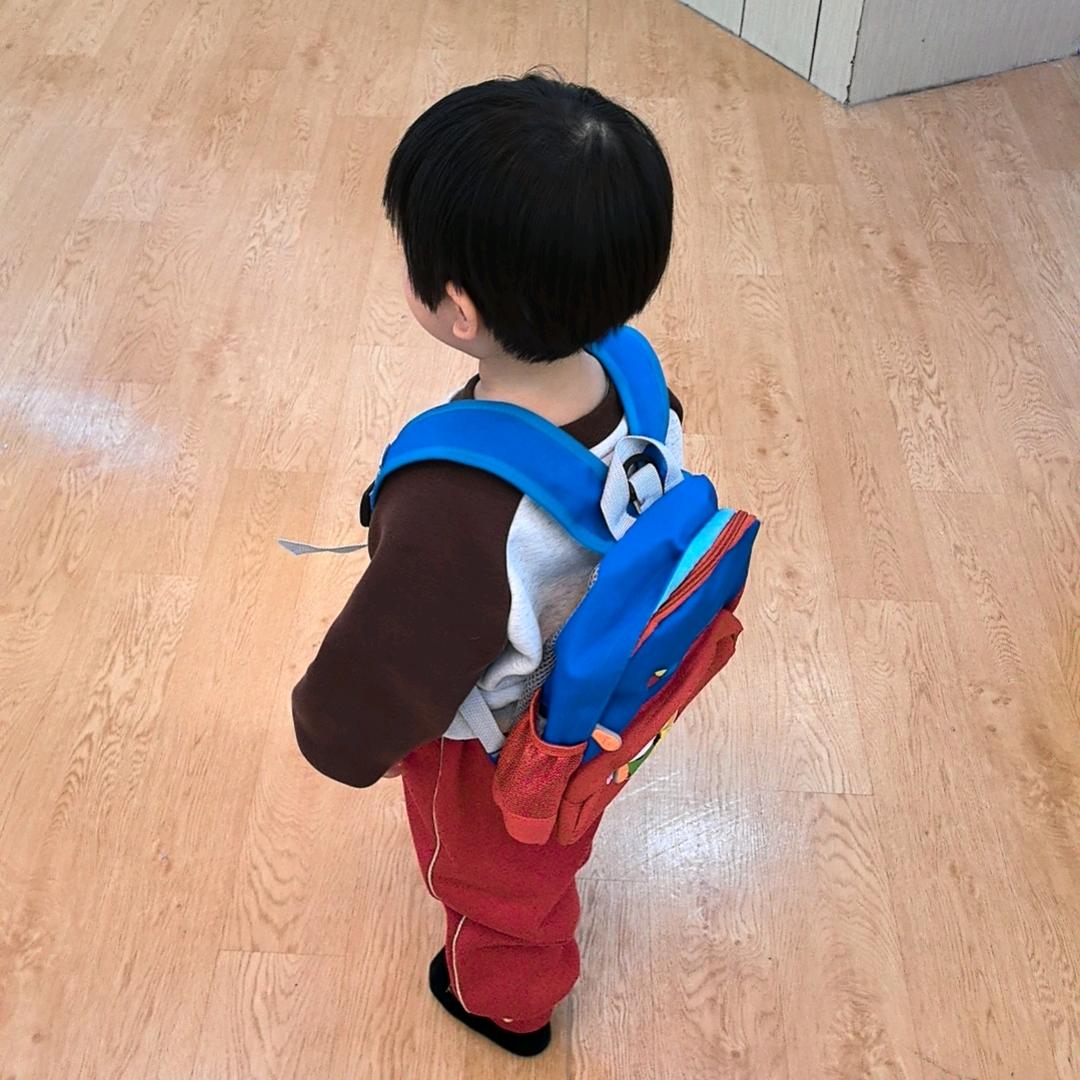小芽儿童书