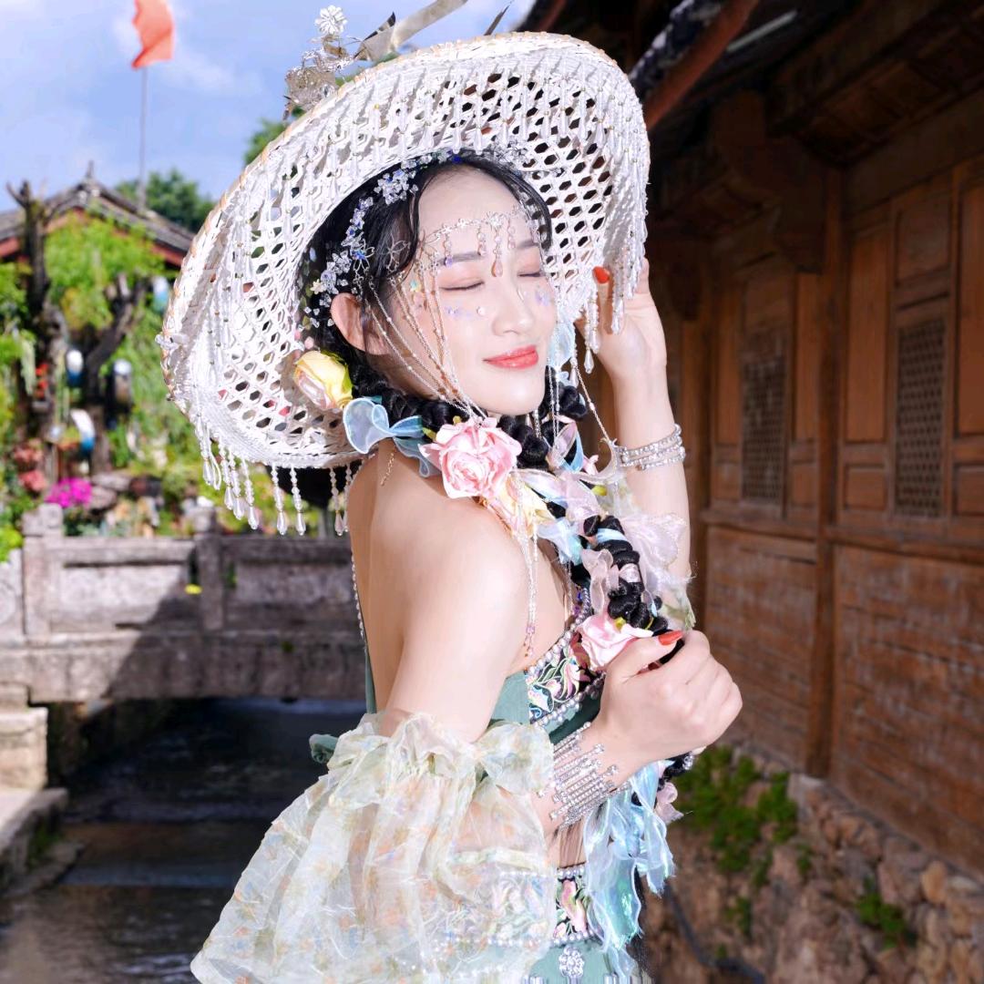 *花骨朵@