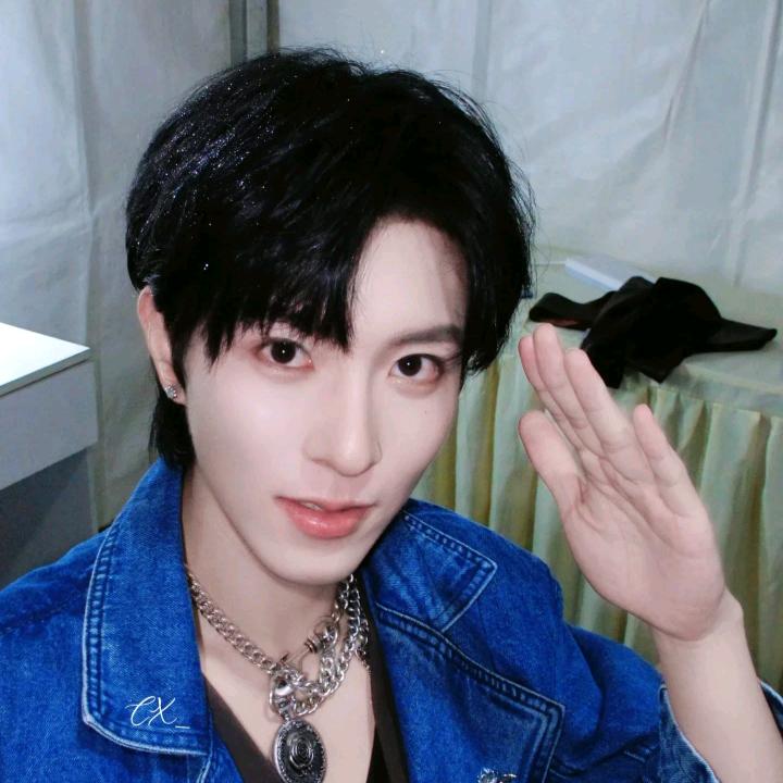 只给⭐吃邱邱糖🍬