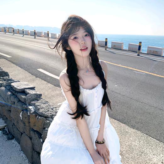 小楠呆郁铃铛