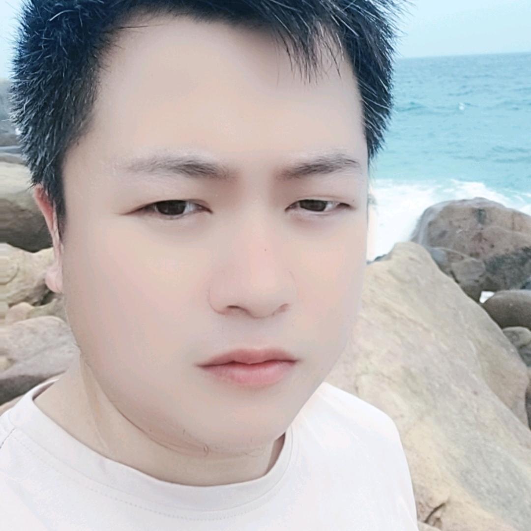 霸气的强哥。