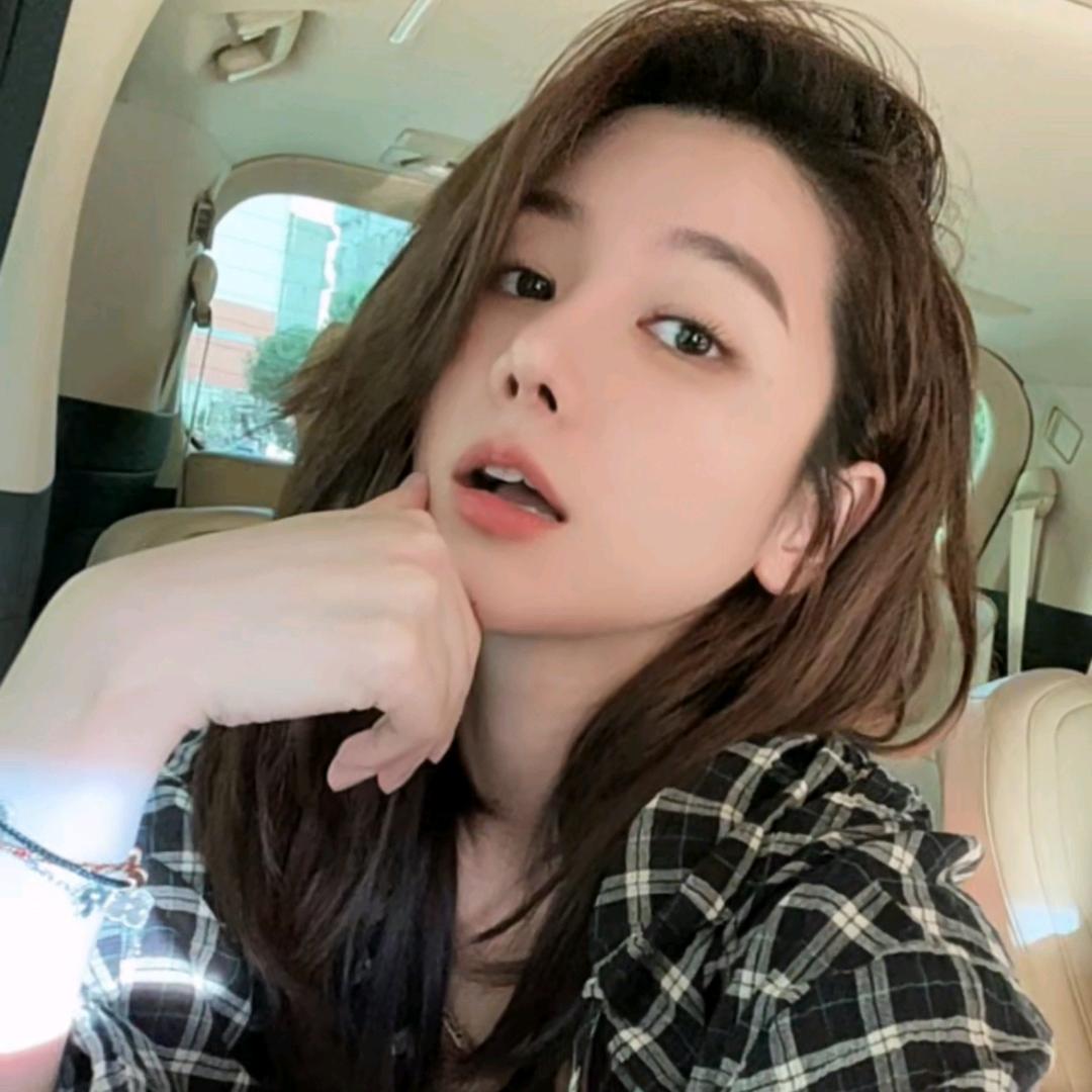 月月不吃鱼(直播返杨)