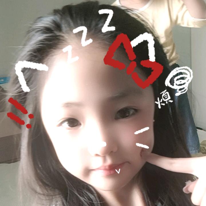 杨依诺