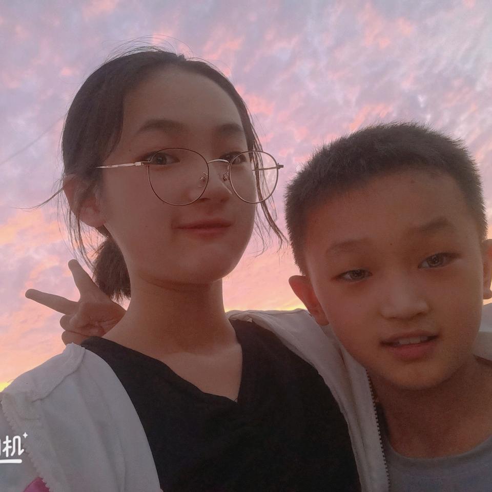 爱听音乐的女孩