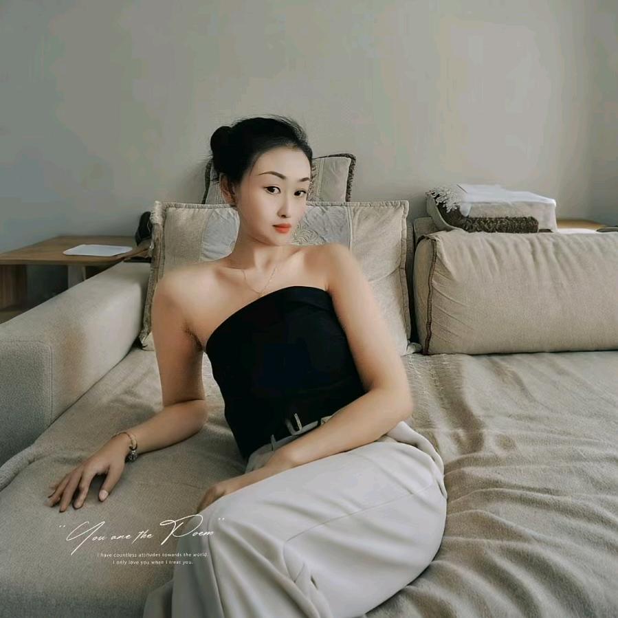 尧星二楼女装EAA姣