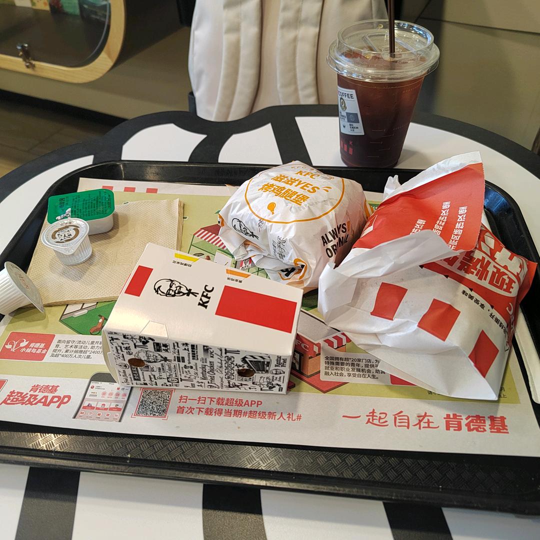 吃饭睡觉