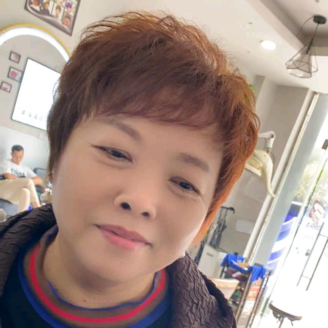 胡二姐，🍎🍎🍎