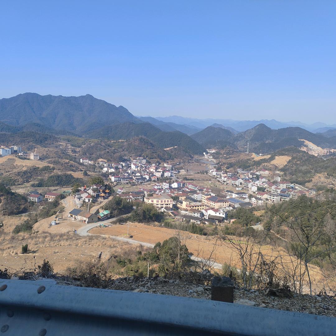 松施闵