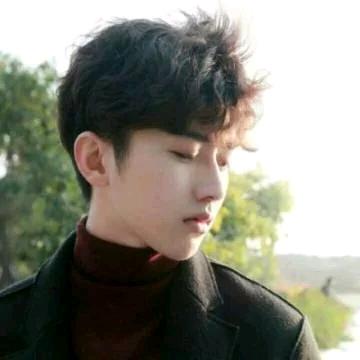 亽💔༊ღ᭄ 何必讨好༊ღ᭄