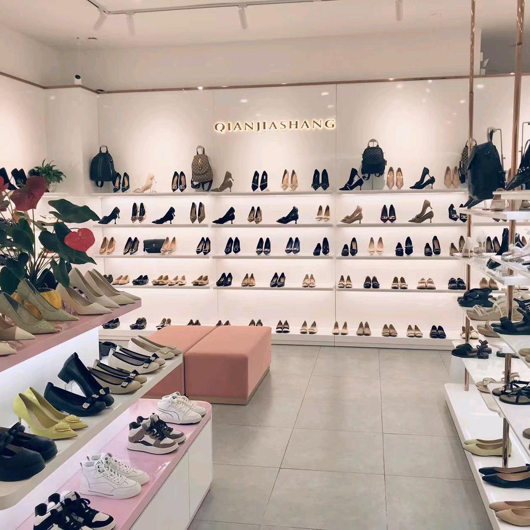 千佳尚鞋包（东汇城店）