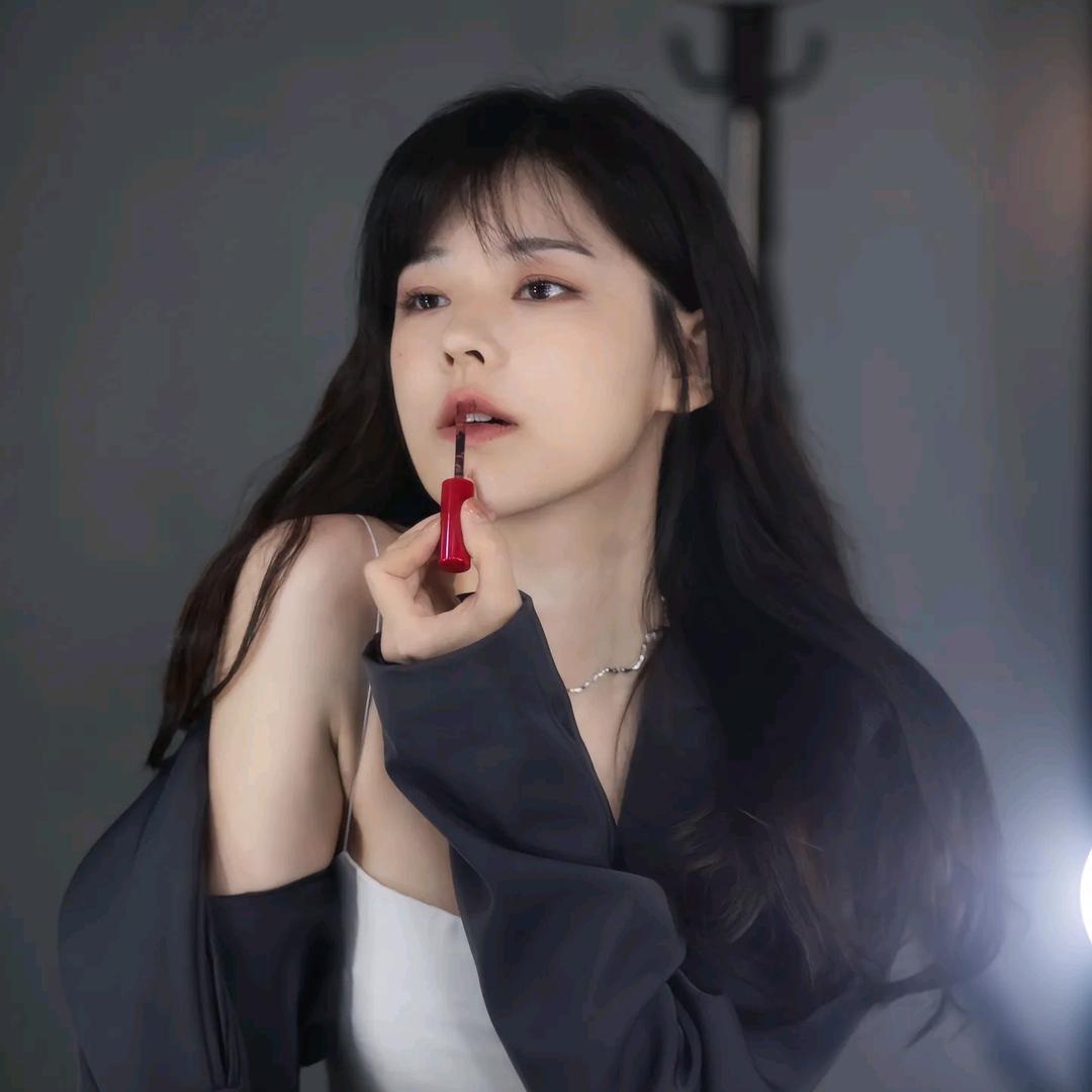 沫子爱抹油