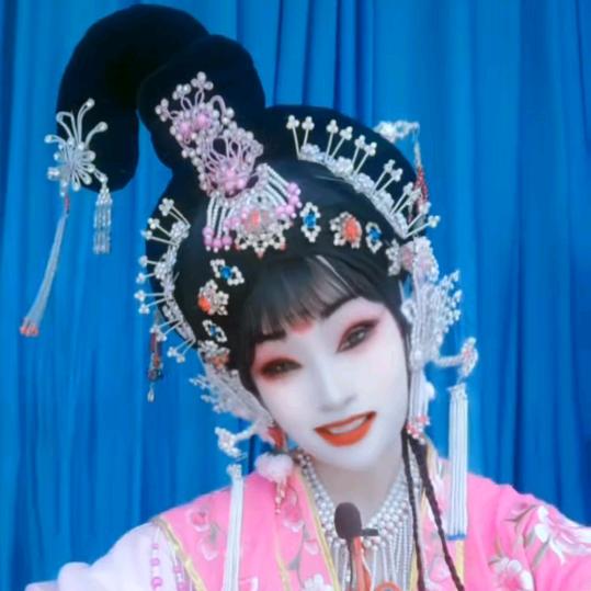 张派传人弟孑，王燕