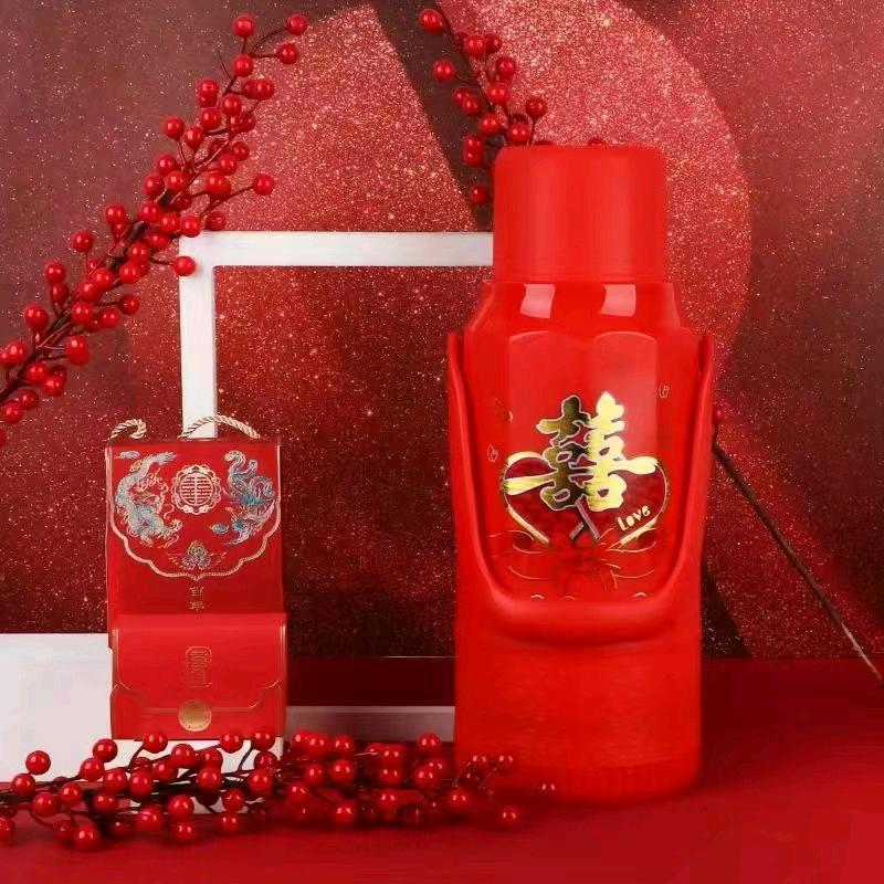 新佳塑业保温瓶生产部