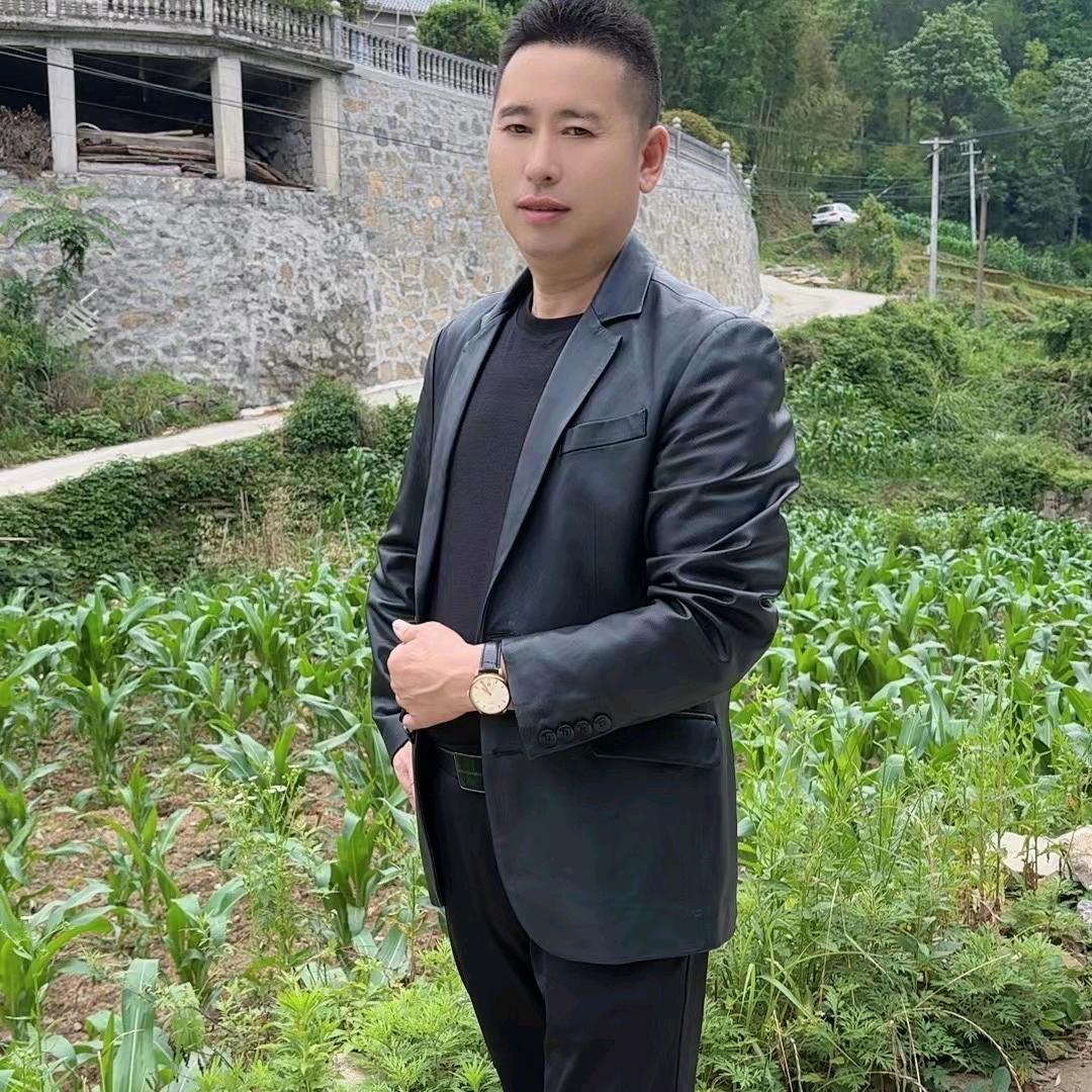 龙哥车行1