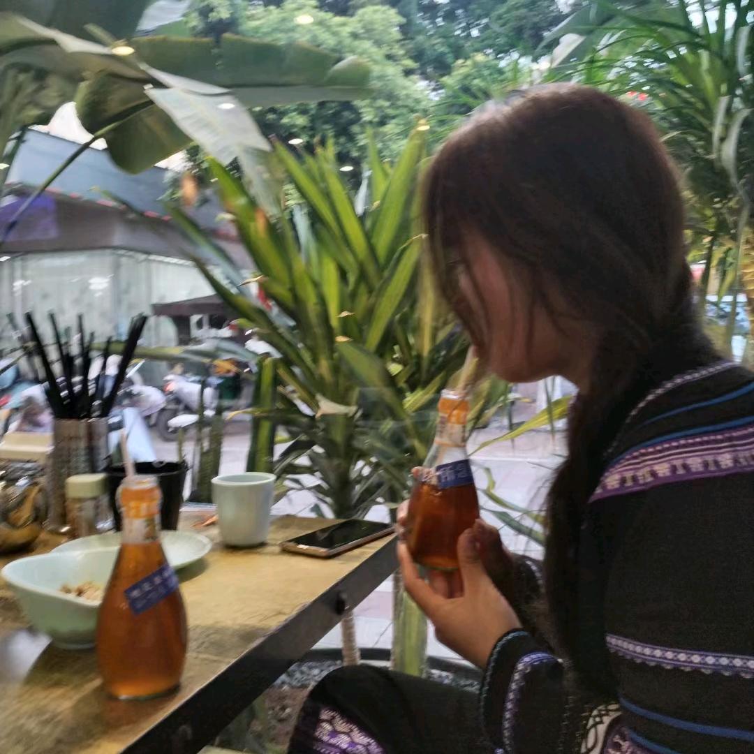 世馨✌︎( ᐛ )✌︎（士心）