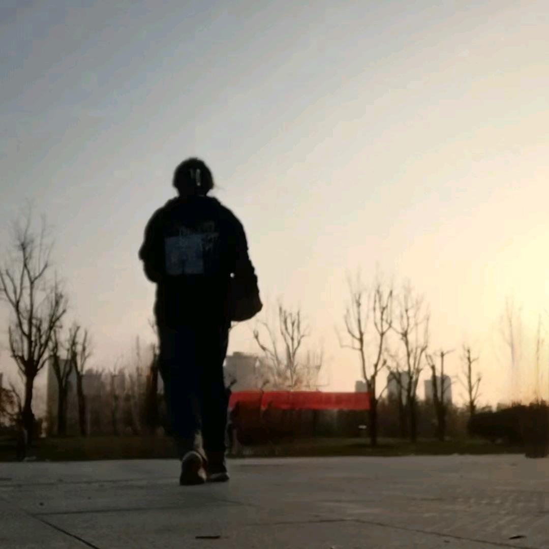 看不到大海不改名（躺平版）