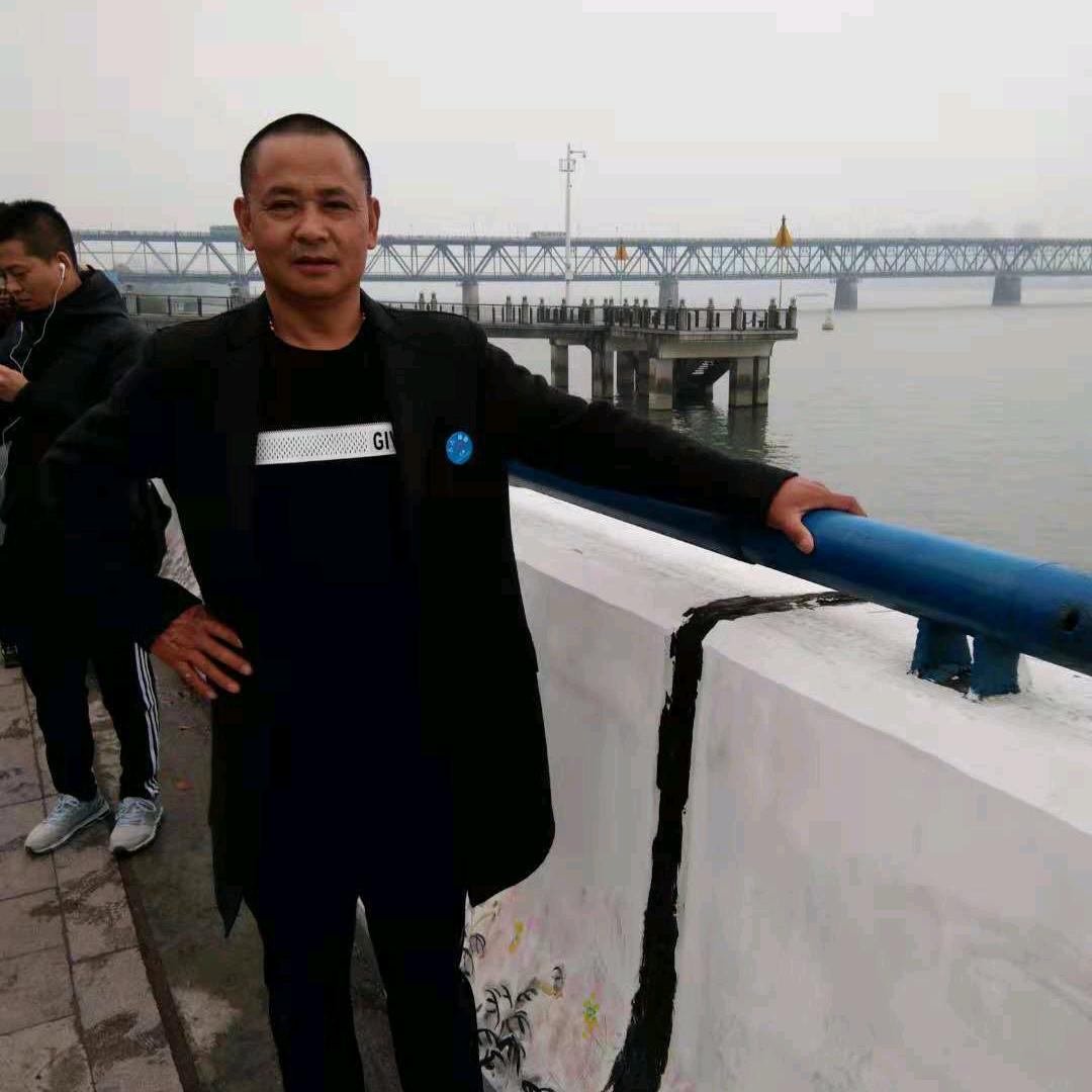 刘金鸡
