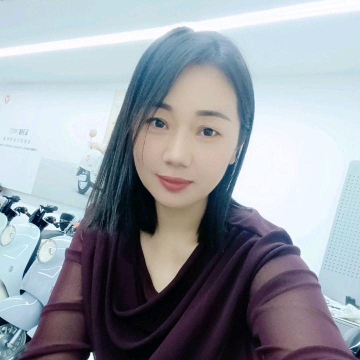 芳芳[雅迪电动车]