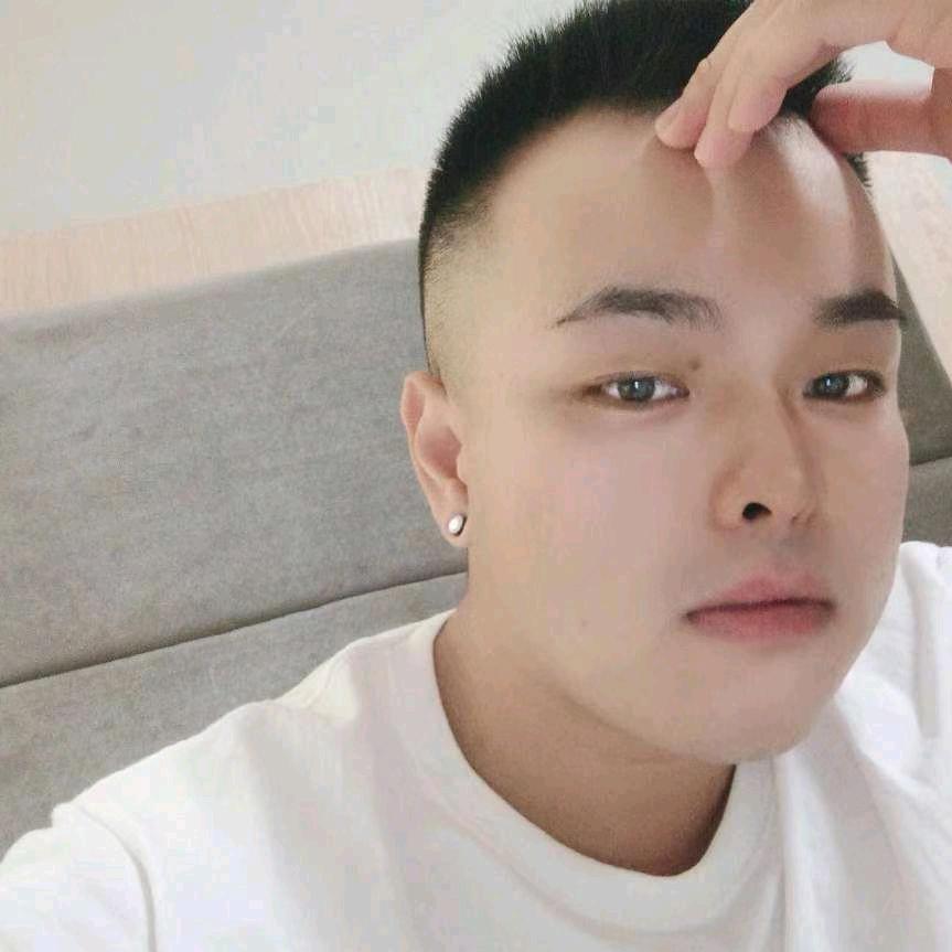 爱健身的小磊