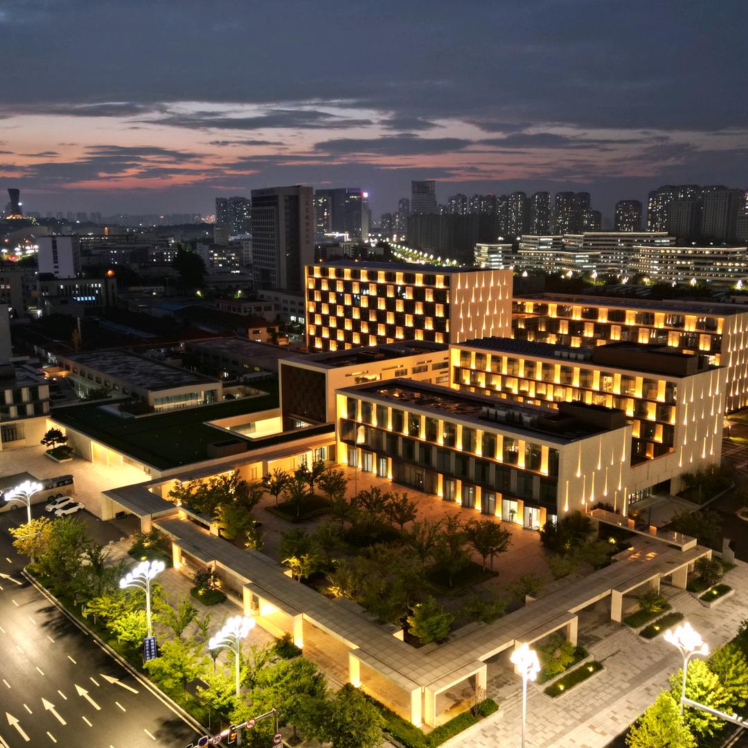 烟台格兰云天沛芮酒店服务号