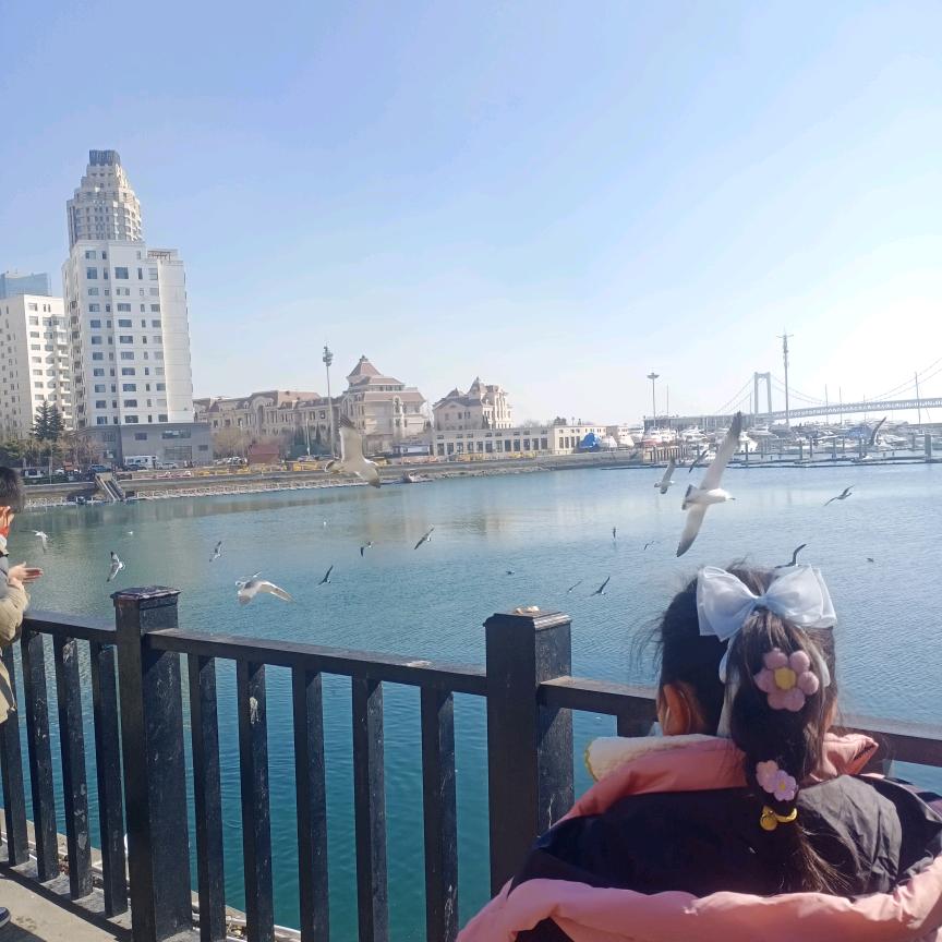 雪花❄- ̗̀(๑ᵔ⌔ᵔ๑)