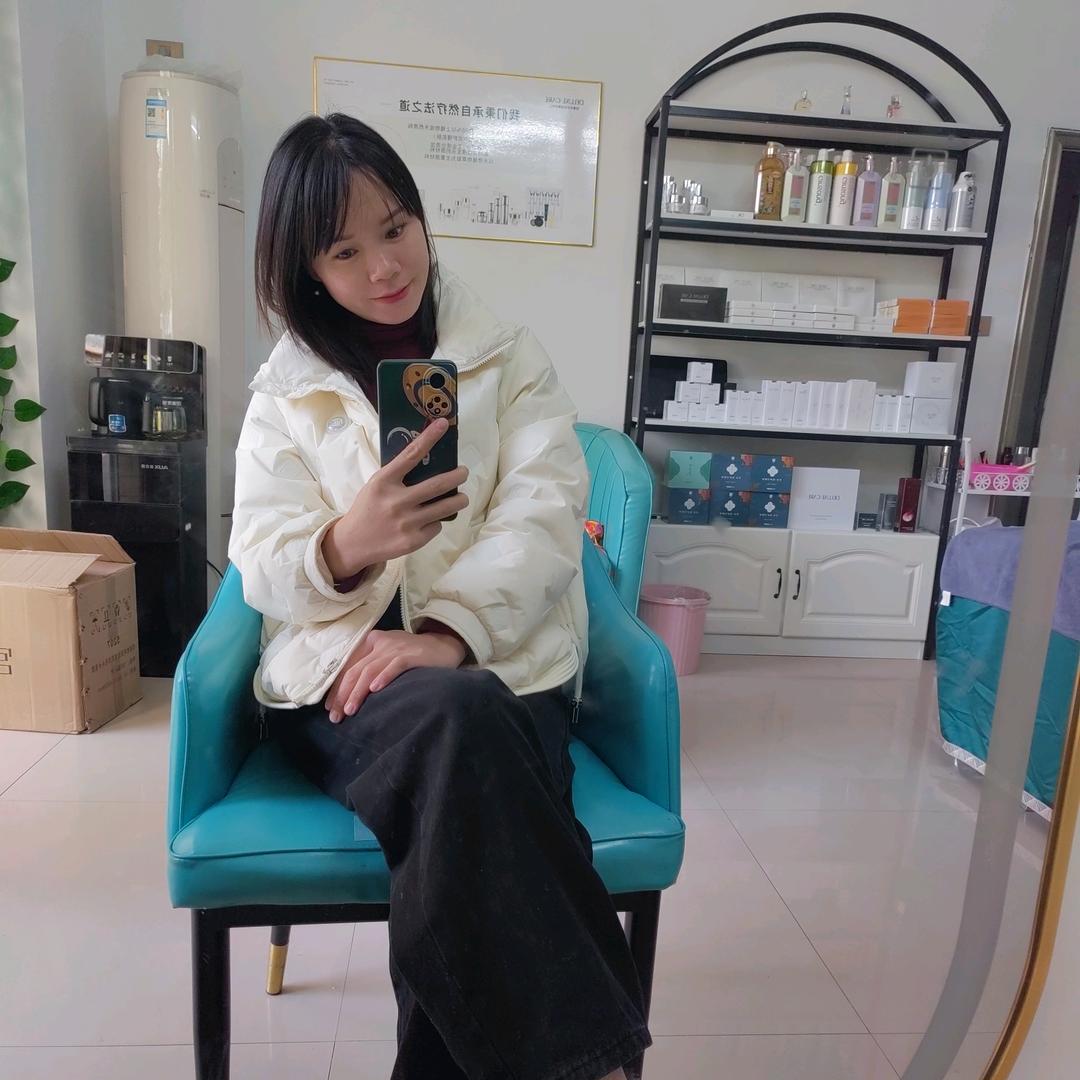 韦大美女