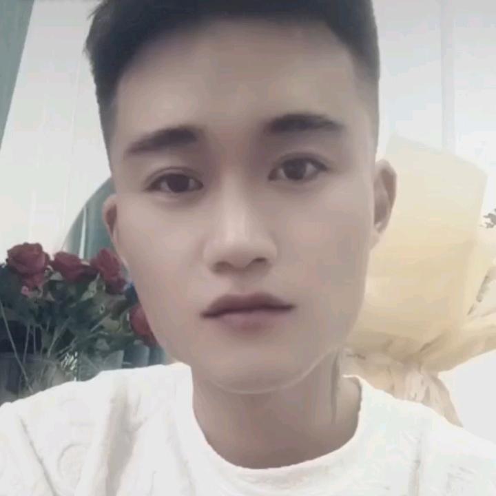 王伟