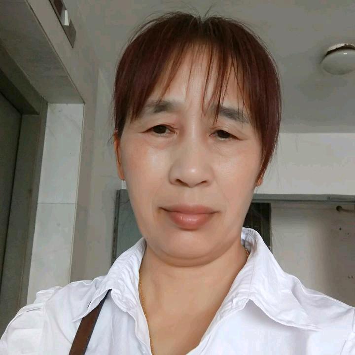 艳华（晚上九点半直播）