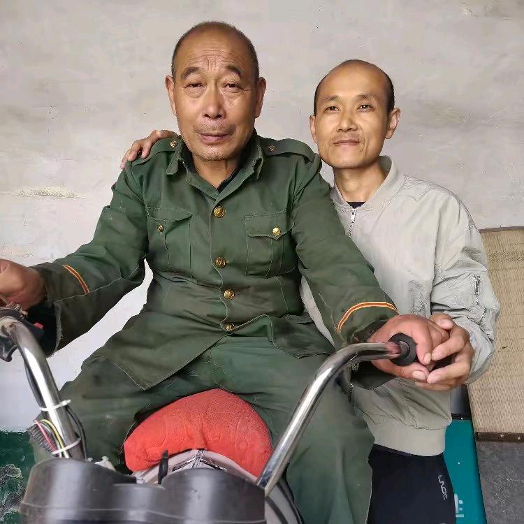 伟哥铁马的日常（收学徒）