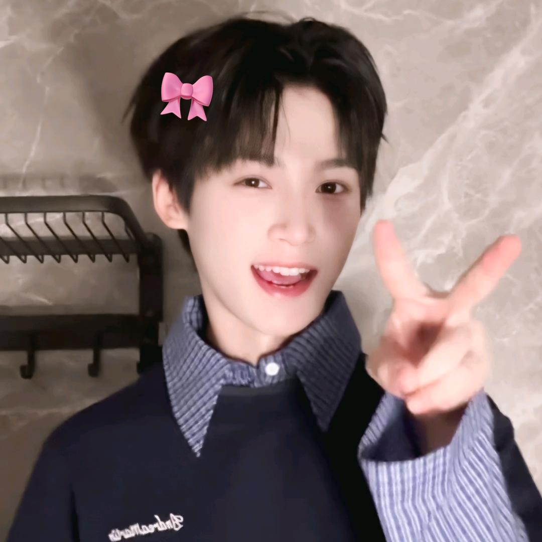 今天也要吃饱饭（见过月月八次版）